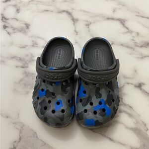 CROCS Kids Camo Sandals - Gray and Blue